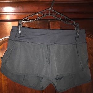 Authentic Lululemon Speed Shorts Sz 4 in Black